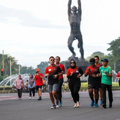Race photo from FIRST SUNDAY RUN