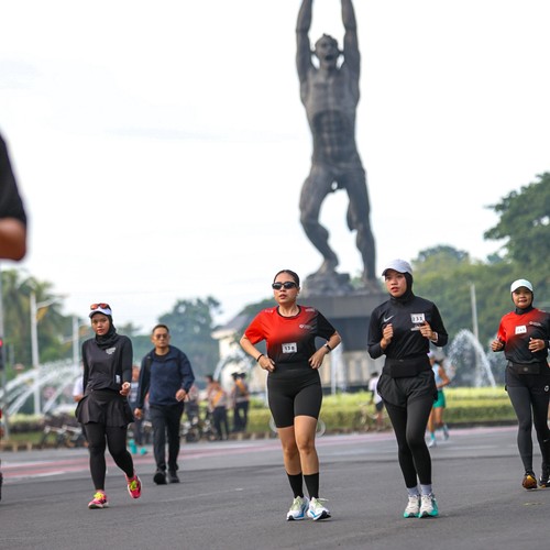 Race photo from FIRST SUNDAY RUN
