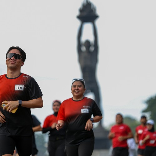 Race photo from FIRST SUNDAY RUN