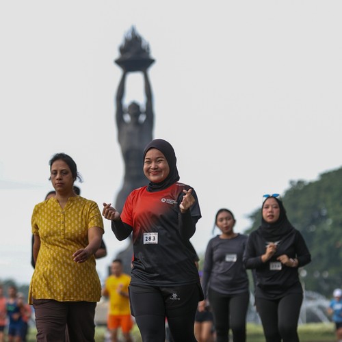 Race photo from FIRST SUNDAY RUN