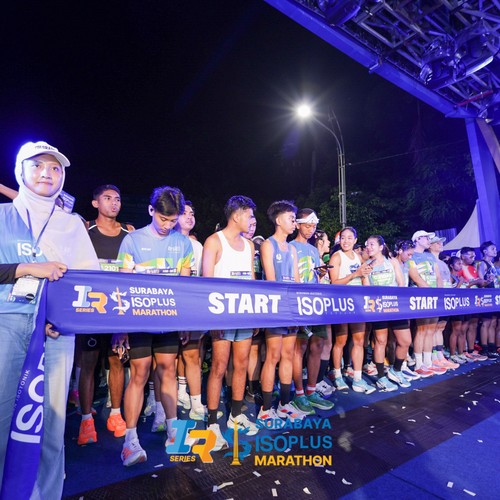 Race photo from SURABAYA ISOPLUS MARATHON 2026