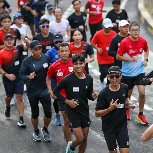 Race photo from FIRST SUNDAY RUN