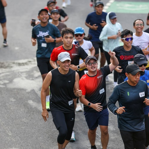 Race photo from FIRST SUNDAY RUN