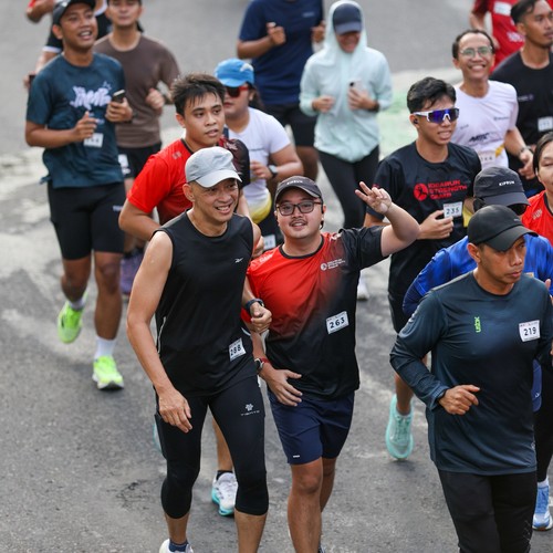 Race photo from FIRST SUNDAY RUN