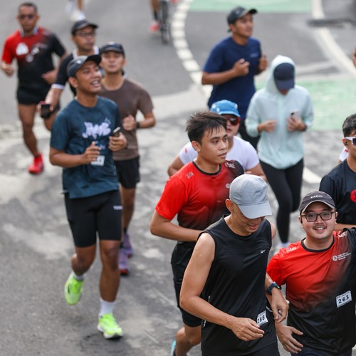 Race photo from FIRST SUNDAY RUN