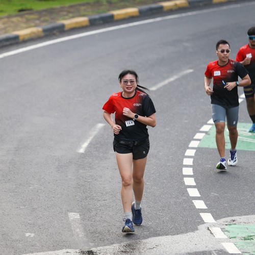 Race photo from FIRST SUNDAY RUN