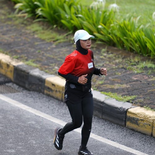 Race photo from FIRST SUNDAY RUN
