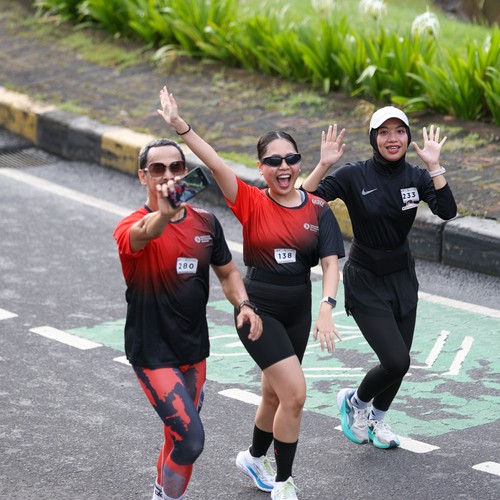 Race photo from FIRST SUNDAY RUN