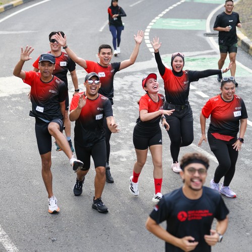 Race photo from FIRST SUNDAY RUN