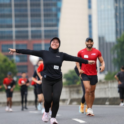 Race photo from FIRST SUNDAY RUN