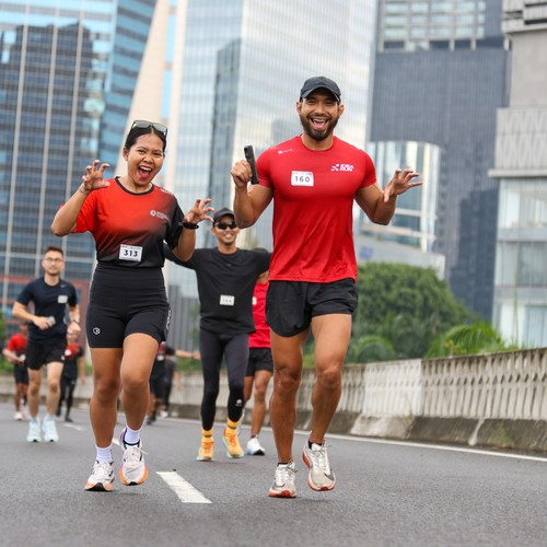 Race photo from FIRST SUNDAY RUN