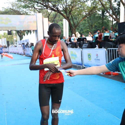 Race photo from BOGORUN 2026