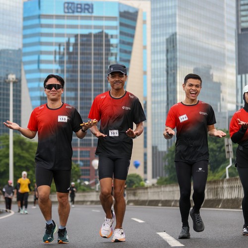Race photo from FIRST SUNDAY RUN