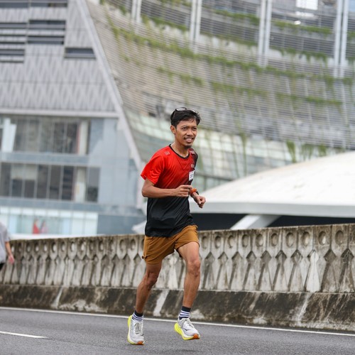 Race photo from FIRST SUNDAY RUN