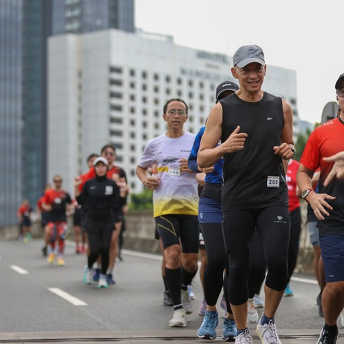Race photo from FIRST SUNDAY RUN