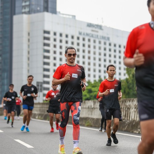 Race photo from FIRST SUNDAY RUN