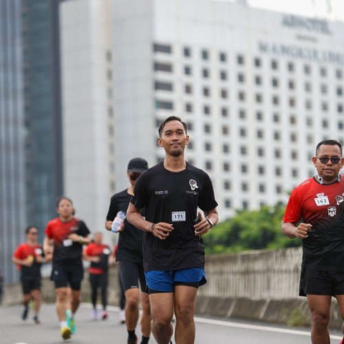 Race photo from FIRST SUNDAY RUN