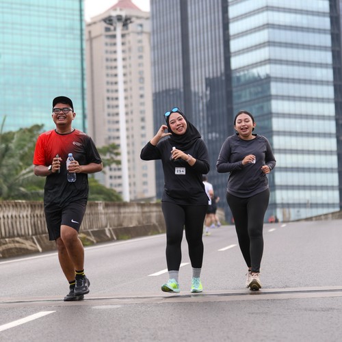 Race photo from FIRST SUNDAY RUN