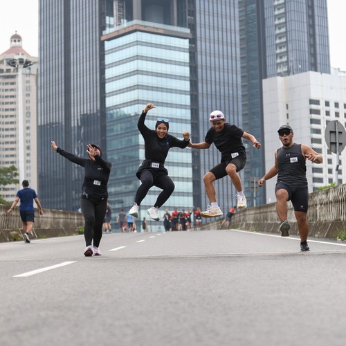 Race photo from FIRST SUNDAY RUN