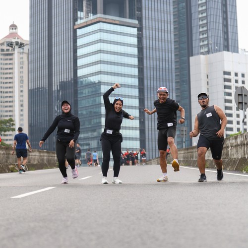 Race photo from FIRST SUNDAY RUN