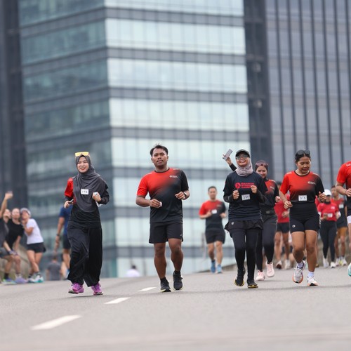Race photo from FIRST SUNDAY RUN