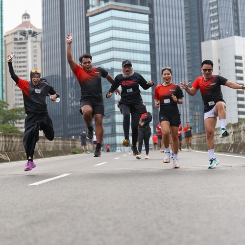 Race photo from FIRST SUNDAY RUN