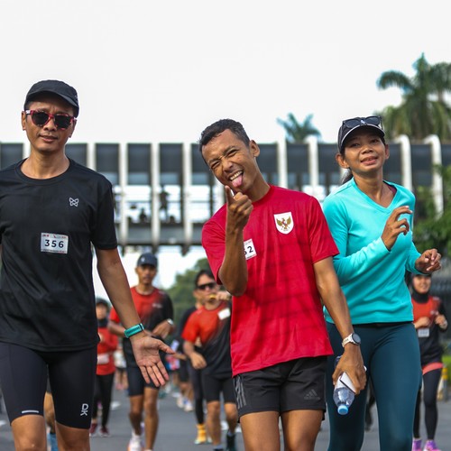 Race photo from FIRST SUNDAY RUN