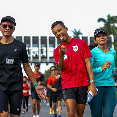 Race photo from FIRST SUNDAY RUN