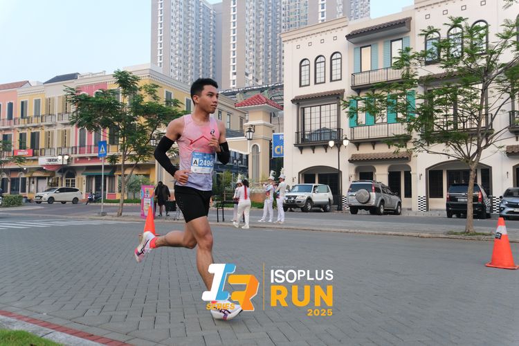 Race photo from ISOPLUS RUN 2025 - JAKARTA