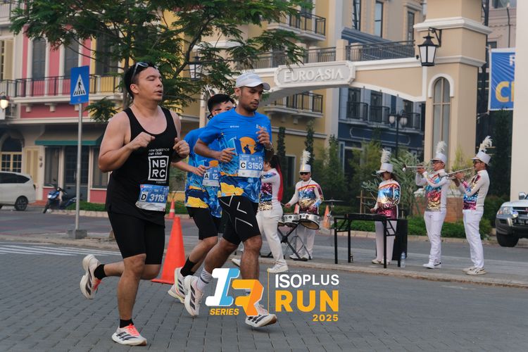 Race photo from ISOPLUS RUN 2025 - JAKARTA