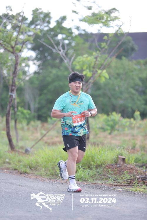 Race photo from Arutmin Borneo Run 2024