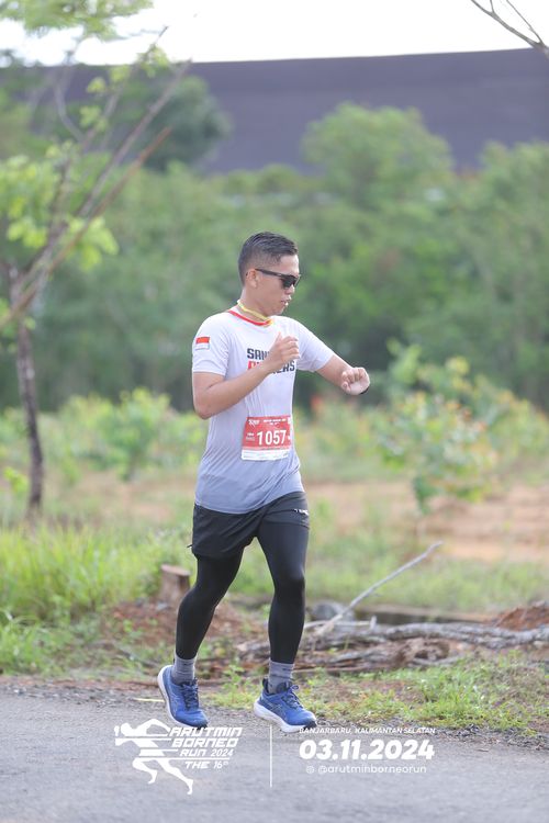 Race photo from Arutmin Borneo Run 2024
