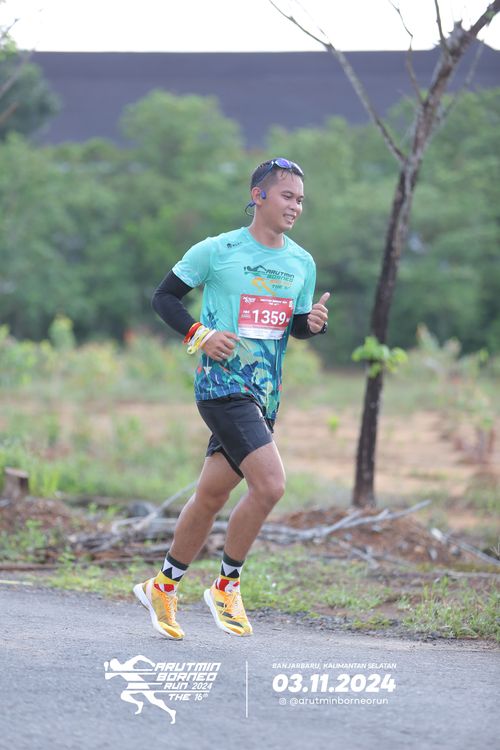 Race photo from Arutmin Borneo Run 2024