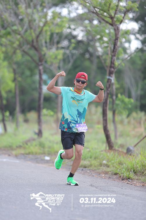 Race photo from Arutmin Borneo Run 2024