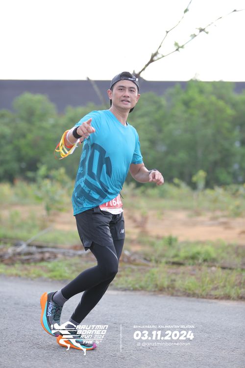 Race photo from Arutmin Borneo Run 2024