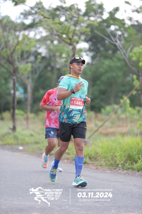 Race photo from Arutmin Borneo Run 2024