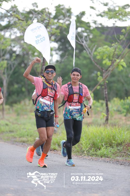 Race photo from Arutmin Borneo Run 2024