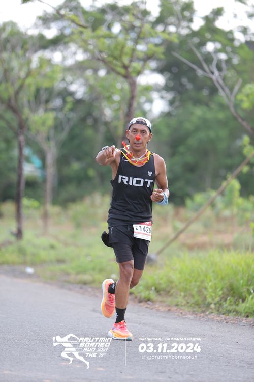 Race photo from Arutmin Borneo Run 2024