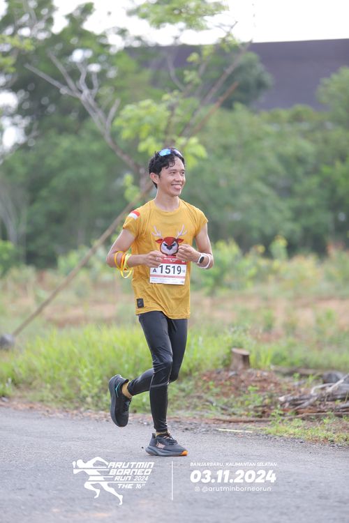 Race photo from Arutmin Borneo Run 2024