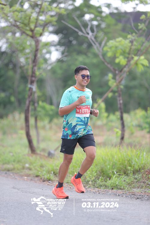 Race photo from Arutmin Borneo Run 2024