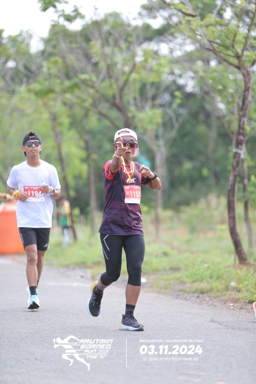 Race photo from Arutmin Borneo Run 2024
