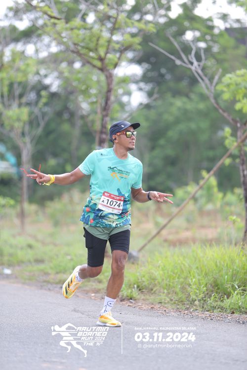 Race photo from Arutmin Borneo Run 2024