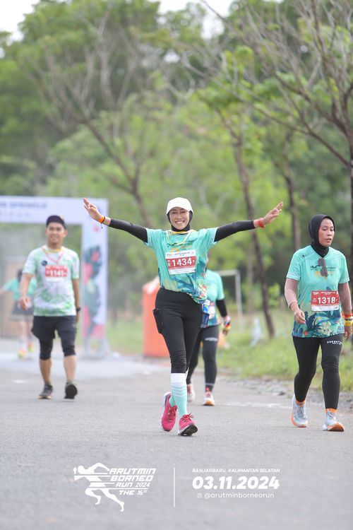Race photo from Arutmin Borneo Run 2024