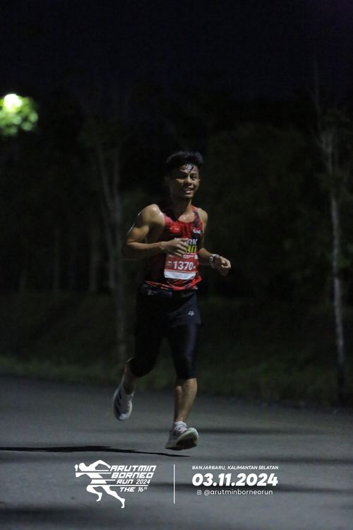 Race photo from Arutmin Borneo Run 2024