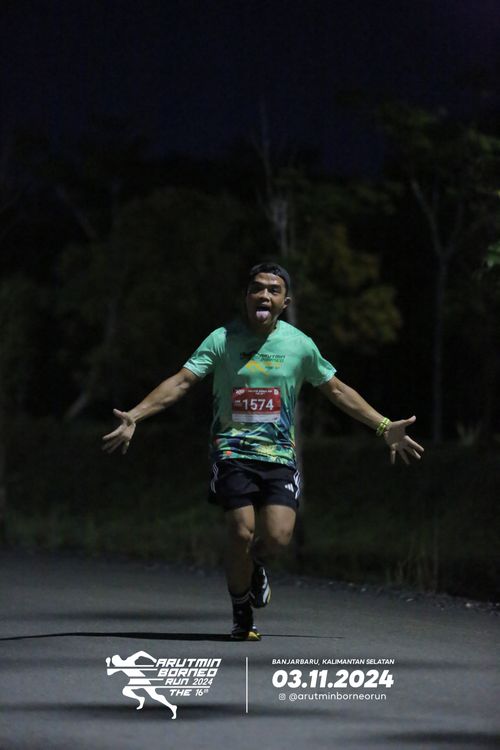 Race photo from Arutmin Borneo Run 2024