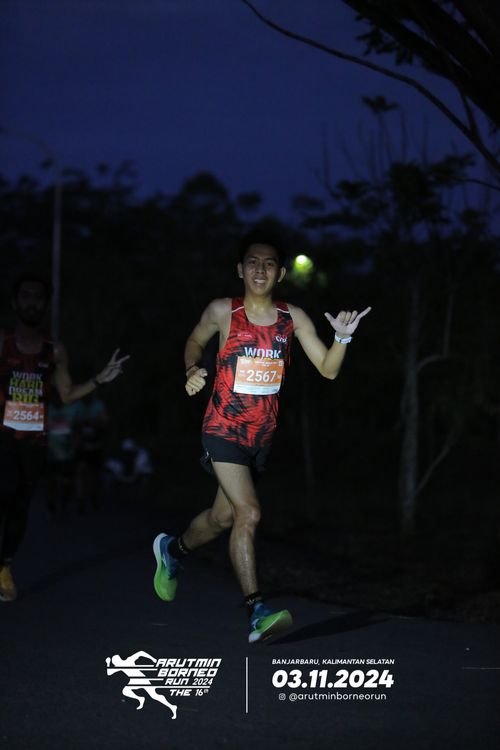 Race photo from Arutmin Borneo Run 2024