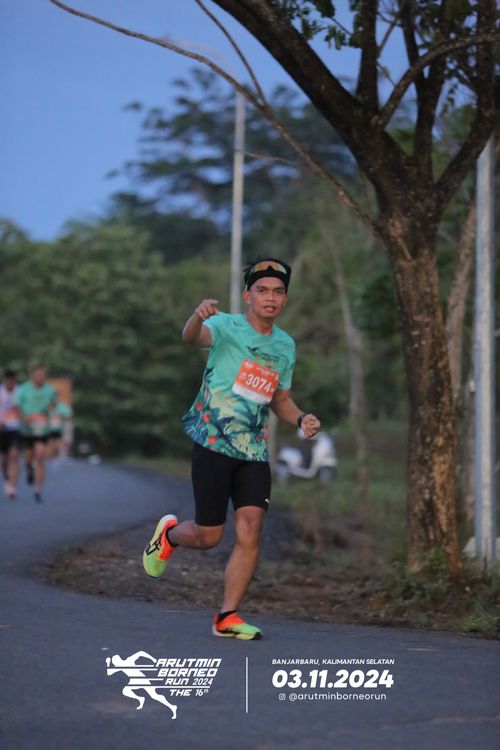 Race photo from Arutmin Borneo Run 2024
