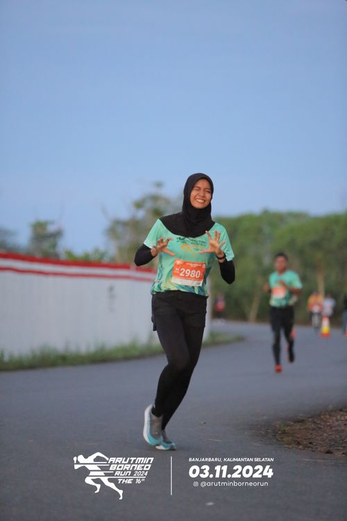 Race photo from Arutmin Borneo Run 2024