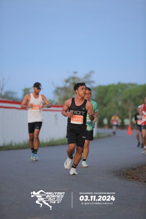 Race photo from Arutmin Borneo Run 2024