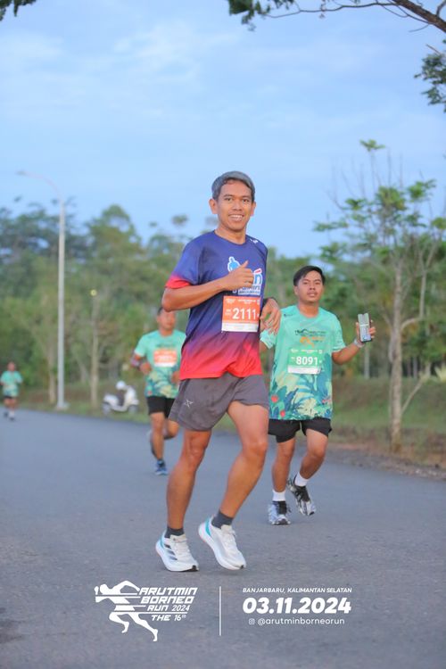 Race photo from Arutmin Borneo Run 2024